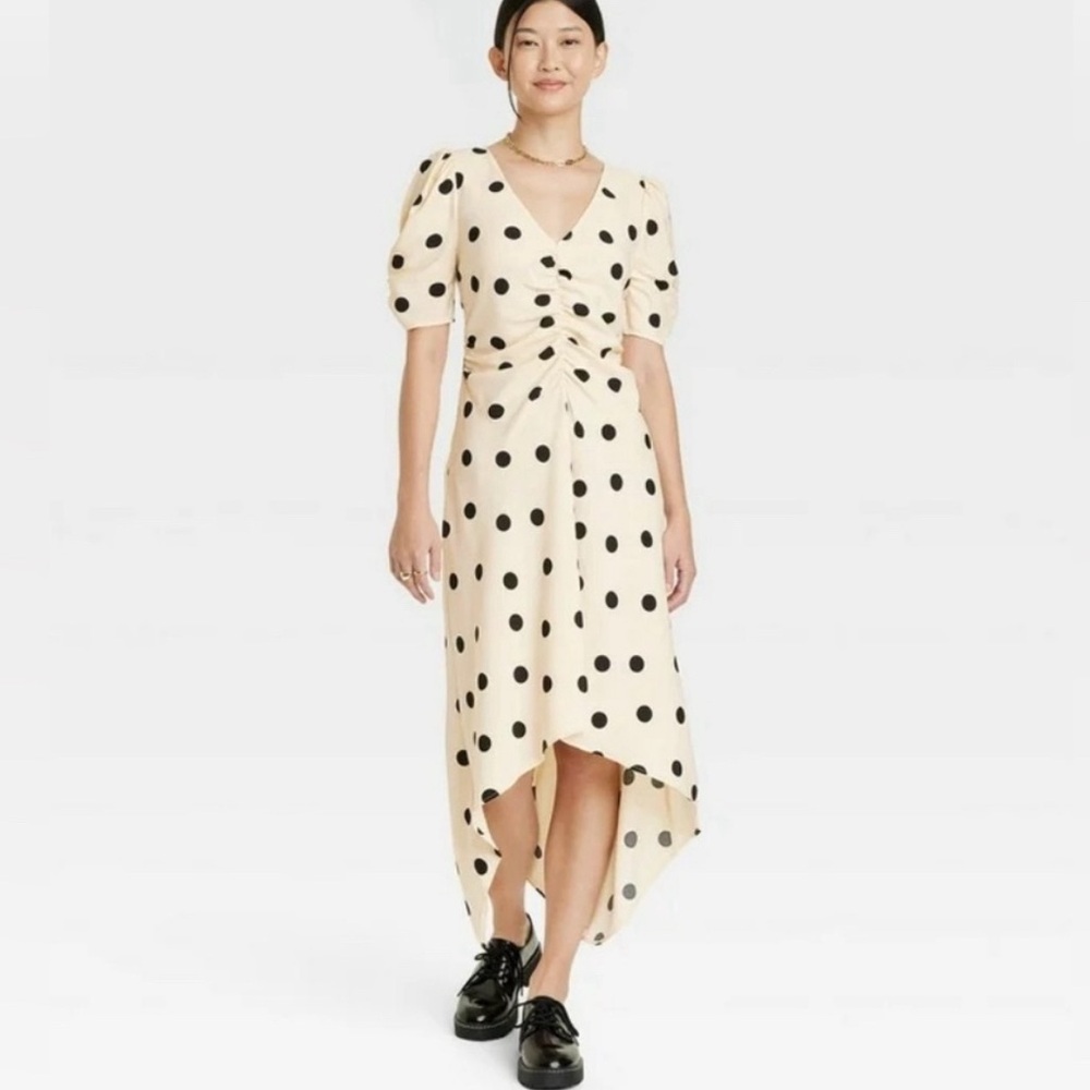 NWT polkadot print midi dress cream black short sleeve V-neck high low flirty S